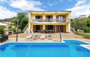 Awesome home in Banjol with Outdoor swimming pool and 5 Bedrooms